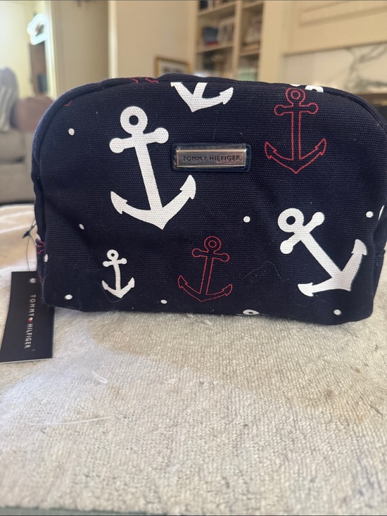 Tommy Hilfiger Handbags - NWT, Tommy Hilfiger utility/ cosmetic pouch